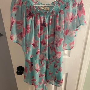 Perfect beach romper!